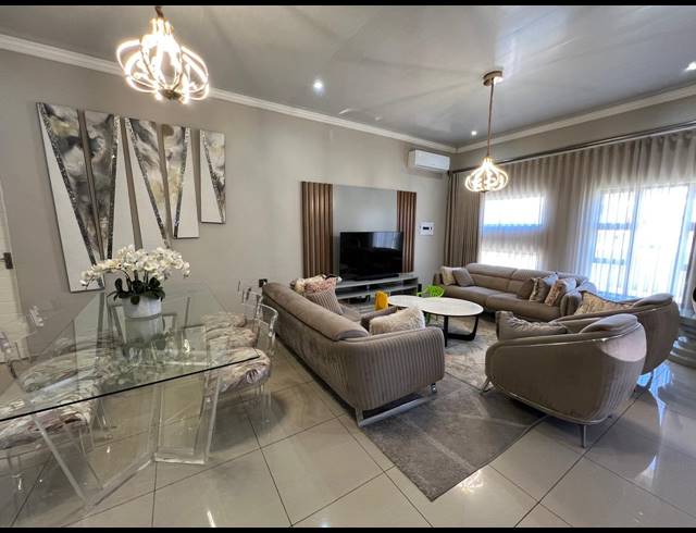 3 BEDROOM HOUSE FOR SALE IN WOODHILL ESTATE